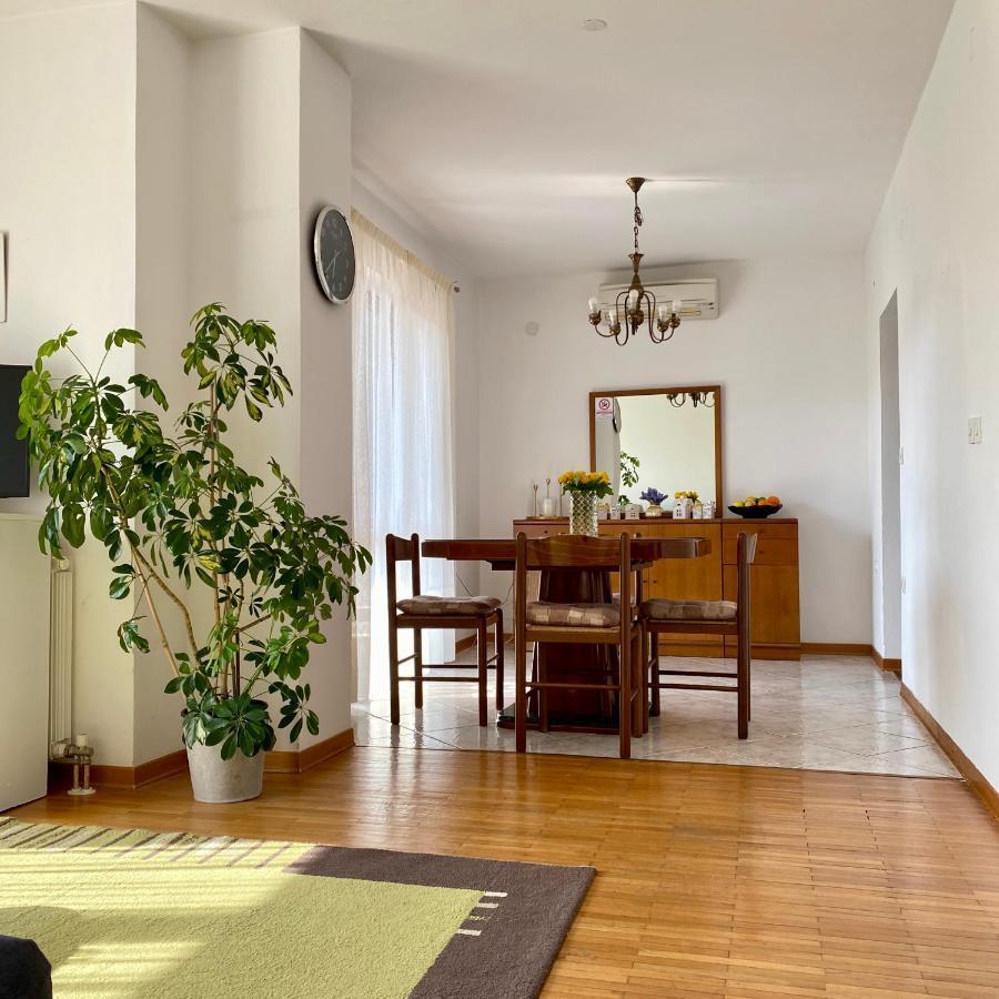 Apartmani Mia Zambratija  Esterno foto