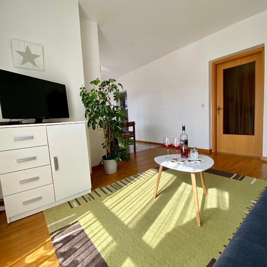 Apartmani Mia Zambratija  Esterno foto